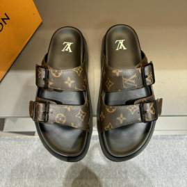 Picture of Louis Vuitton Slippers _SKULVsz38-45mnh0587713